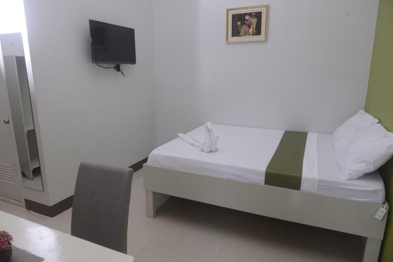 Mt Moriah Inn And Resto Озамис Екстериор снимка